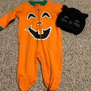 Pumpkin Onesie size 0-3 months/ black cat hat
